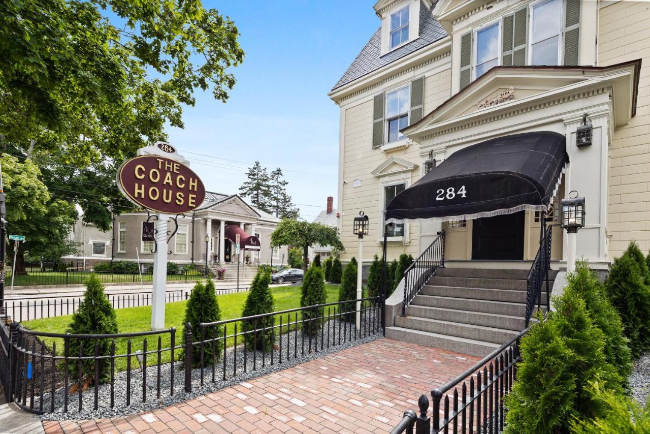 Hotel The Coach House
