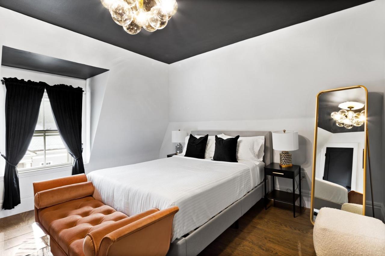 The Coach House Hotel Salem